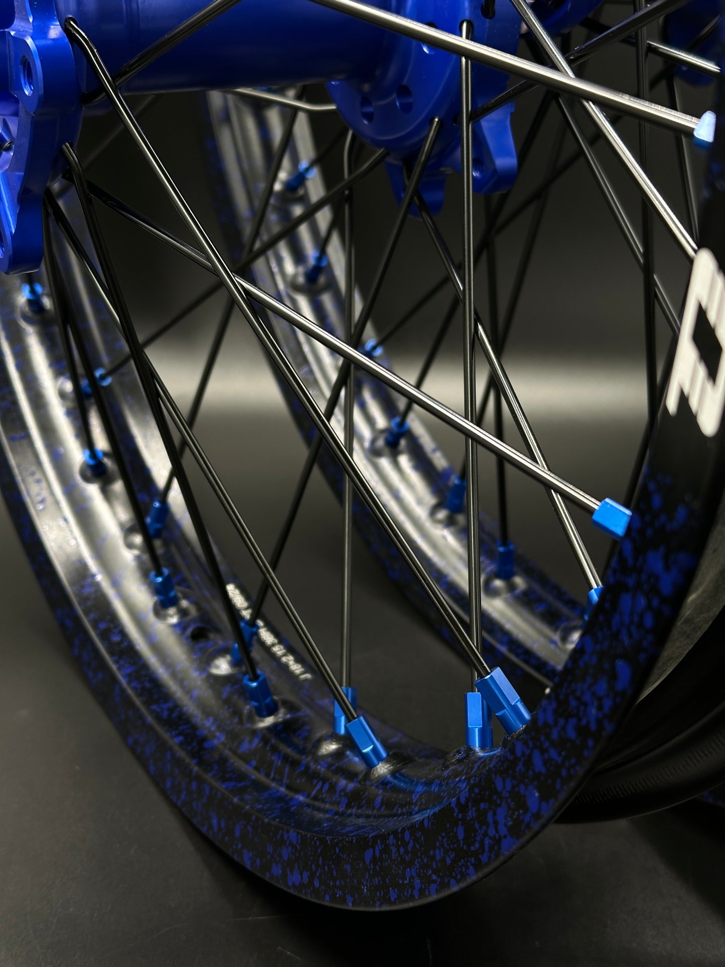 Surron Ultra Bee Wheels 18/21 Black/Blue (PAINT SPLATTER)