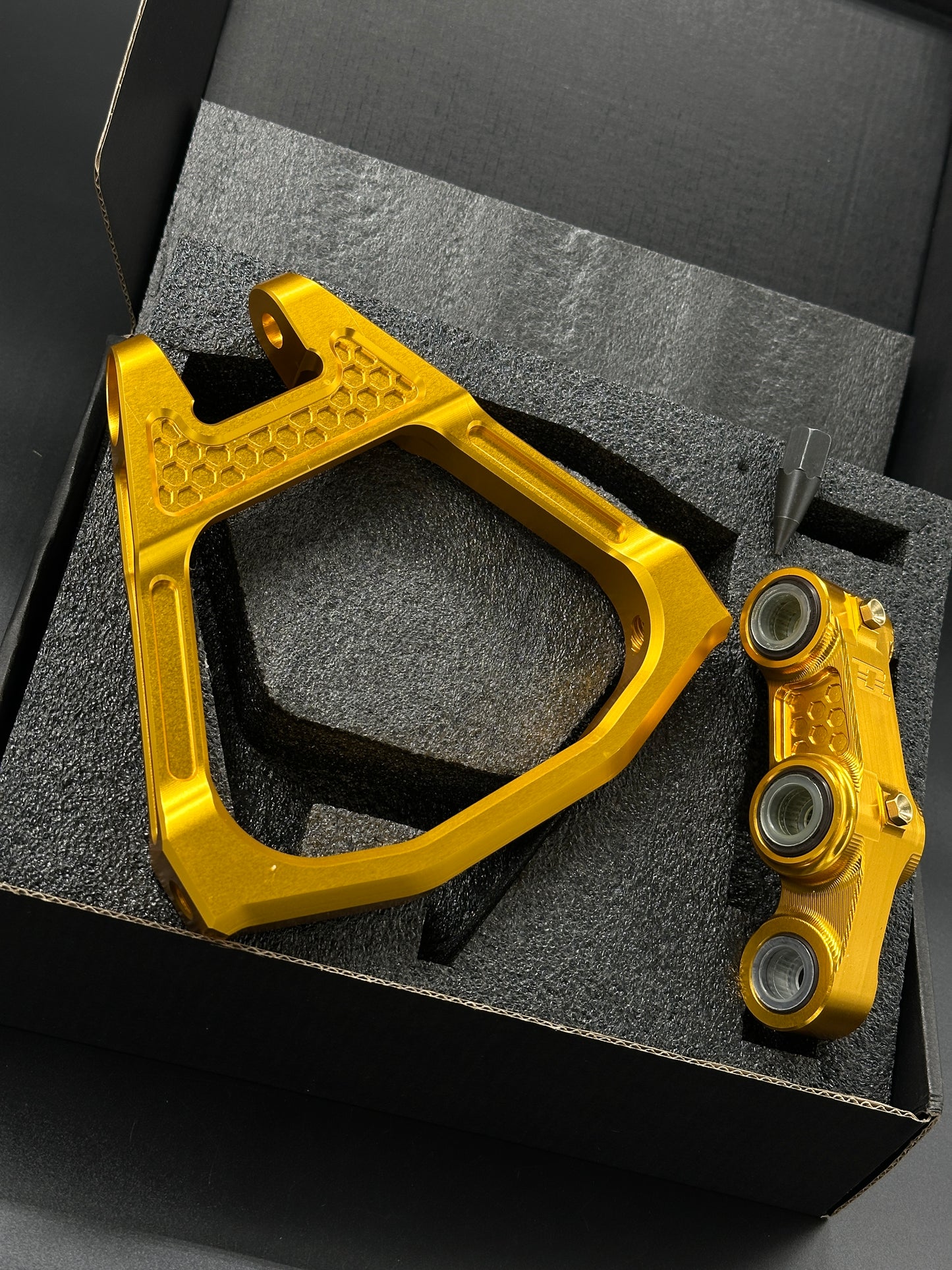 Surron Ultra Bee Thirst Trap Triangle and Linkage Kit