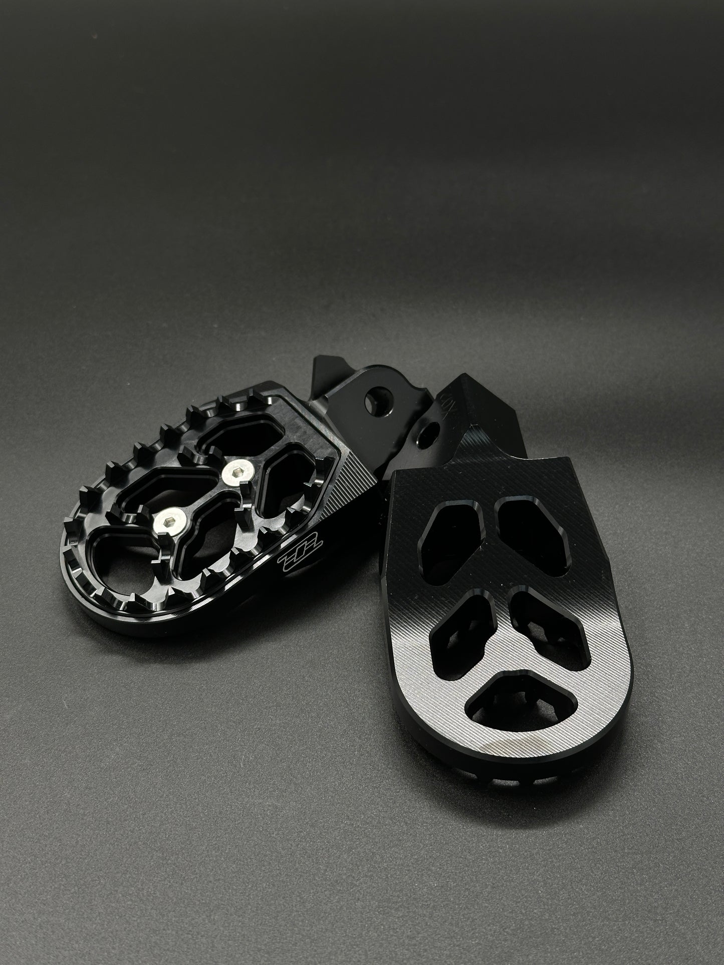 Surron Light Bee / Talaria Sting Footpegs TT V2 Upgrade