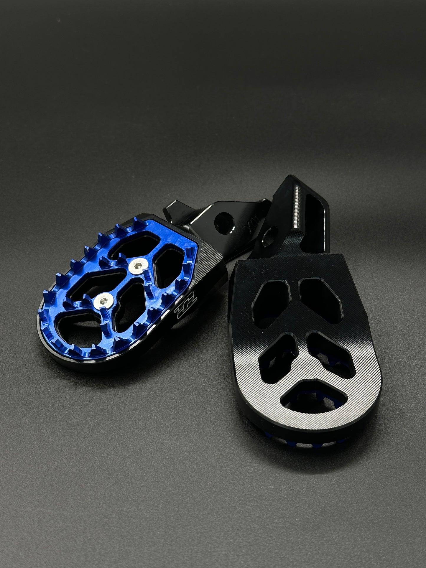 Surron Ultra Bee TTEV v2 Footpegs