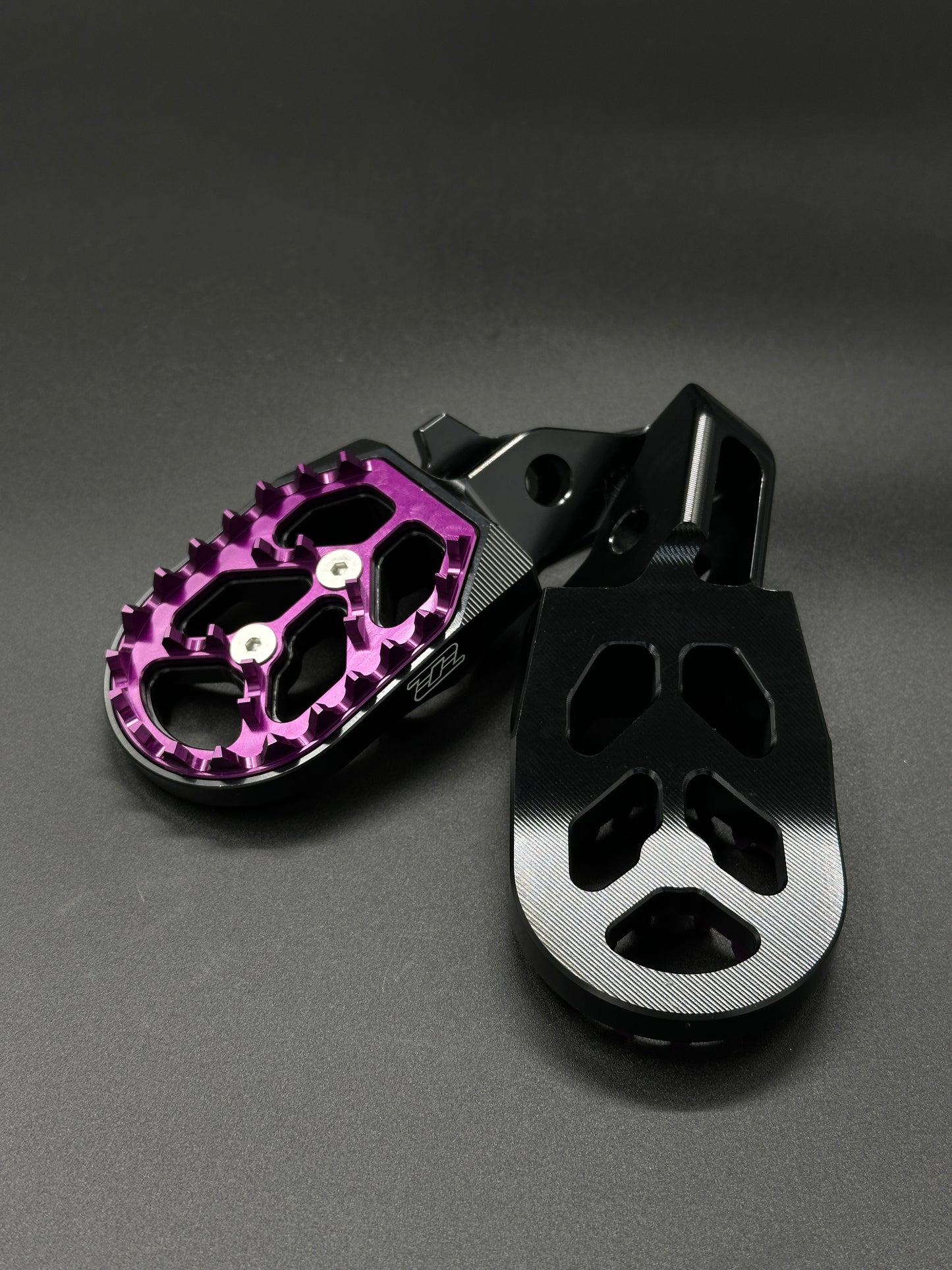 Surron Ultra Bee TTEV v2 Footpegs
