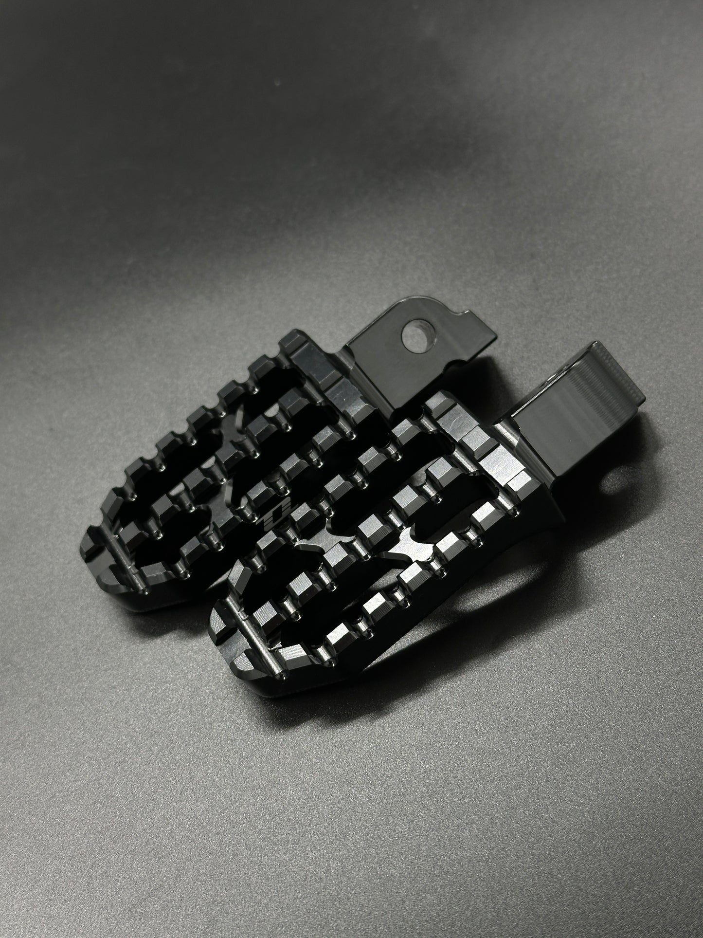 Surron Ultra Bee Rear Footpegs