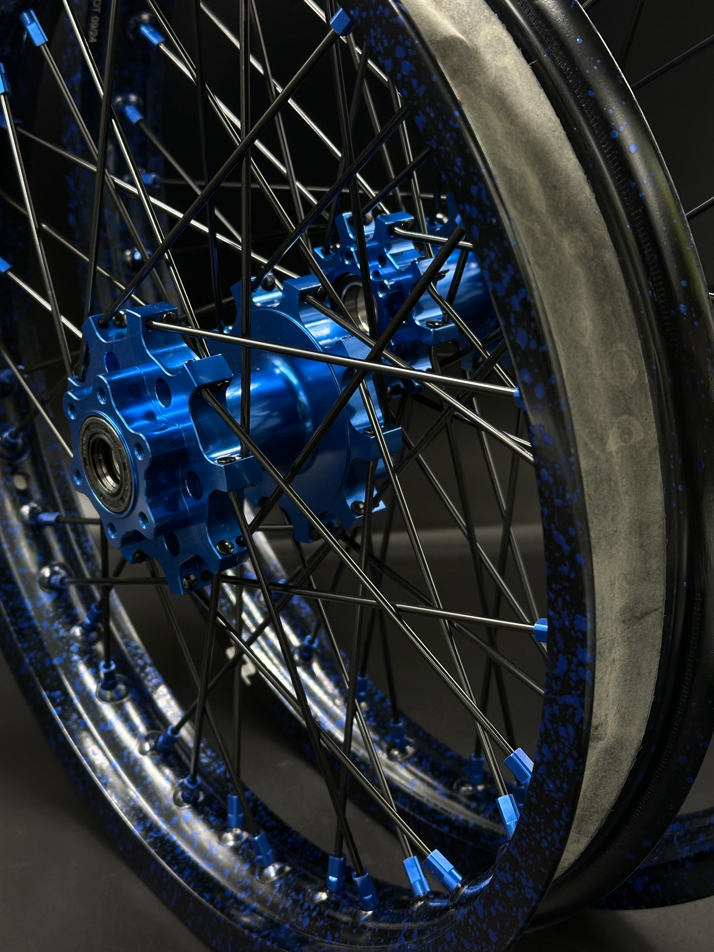 Surron Light Bee Wheels 16/19 Black/Blue (Paint Splat)