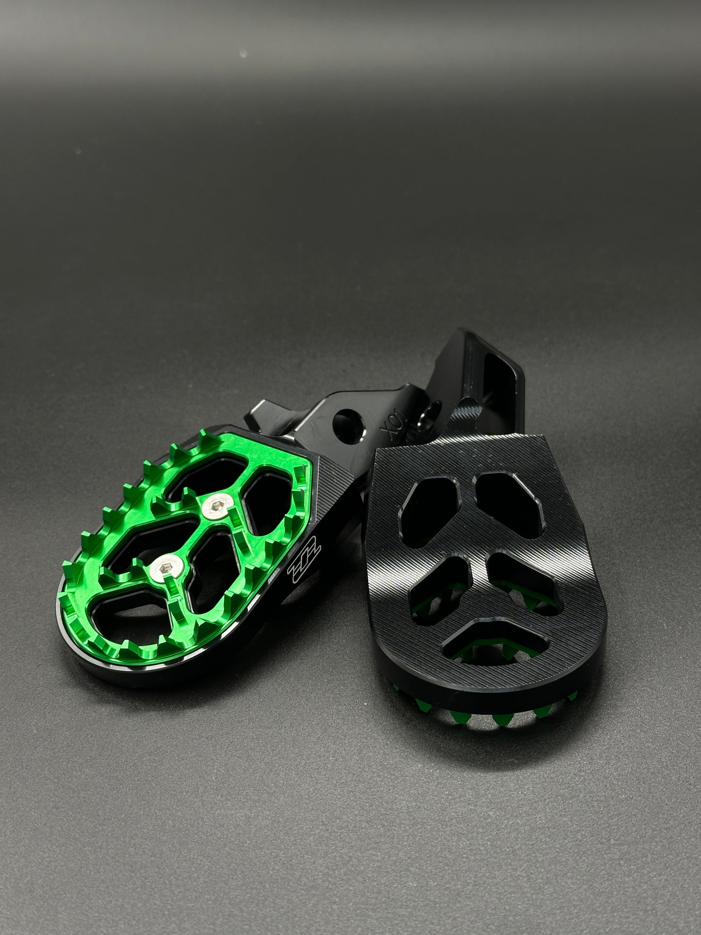 Surron Ultra Bee TTEV v2 Footpegs