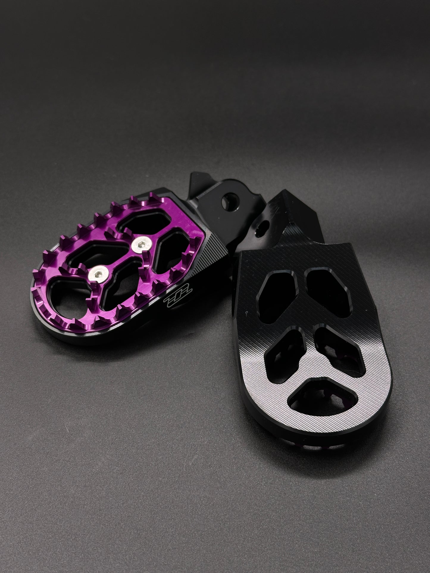 Surron Light Bee / Talaria Sting Footpegs TT V2 Upgrade