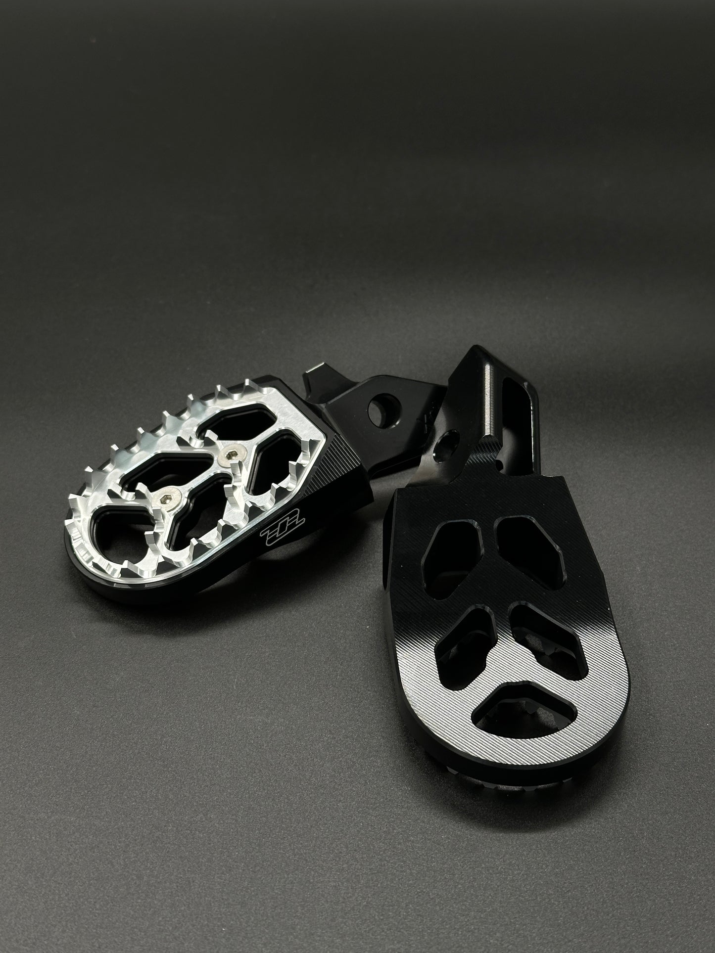 Surron Ultra Bee TTEV v2 Footpegs